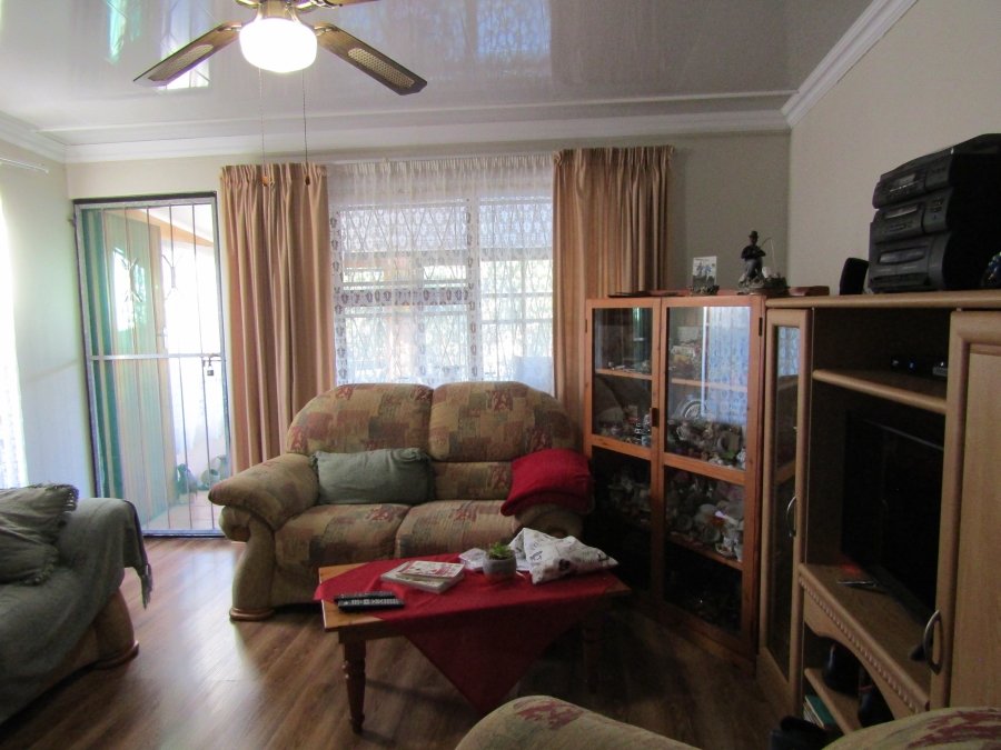 3 Bedroom Property for Sale in Humansdorp Eastern Cape